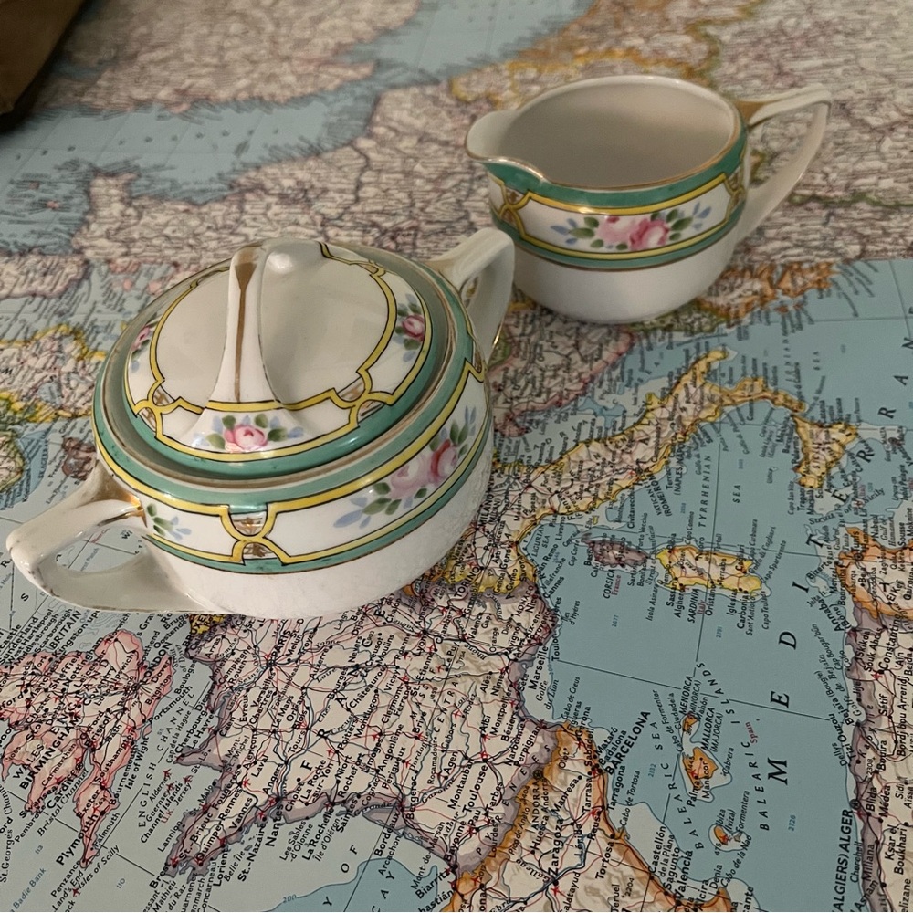Vintage sugar/creamer hand painted.
